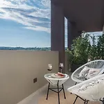 Πανσιόν Ilma Luxury 4*